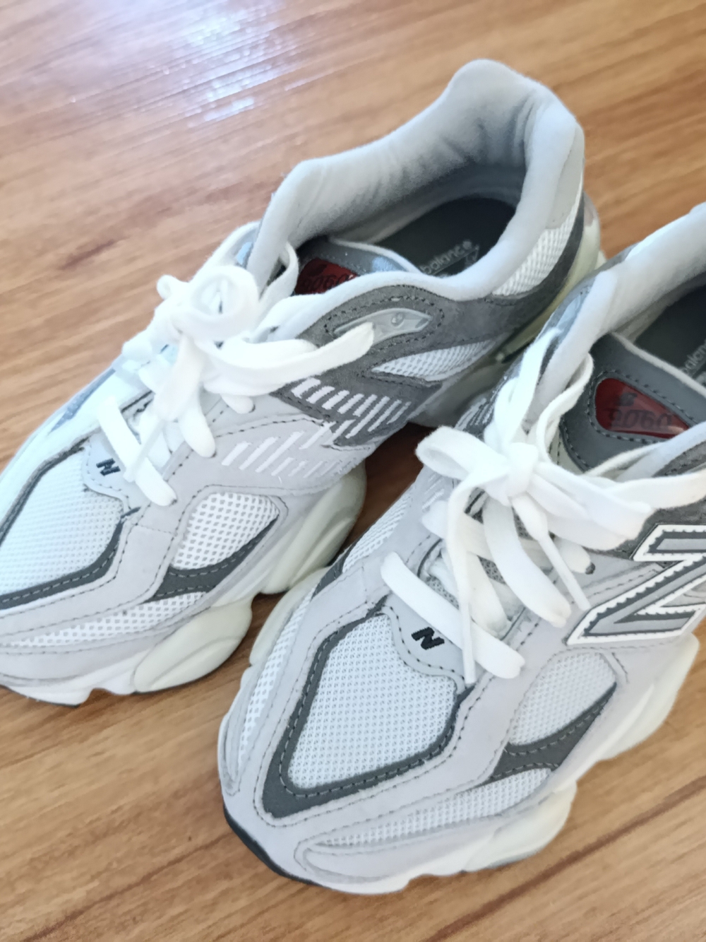 New Balance Gray and White Women's Running Sneakers - Picture 3 of 4